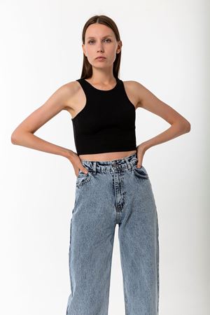 Kadın Siyah Pamuk Karışımlı Halter Yaka Crop Top - Şık Basic Bluz